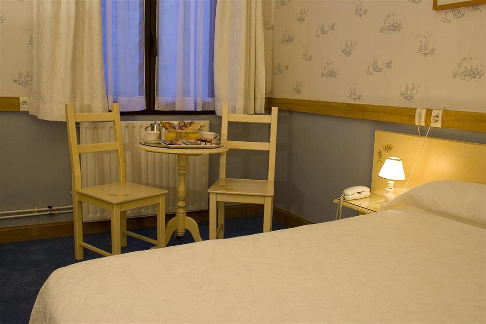 בורדו Hotel Des 4 Soeurs מראה חיצוני תמונה